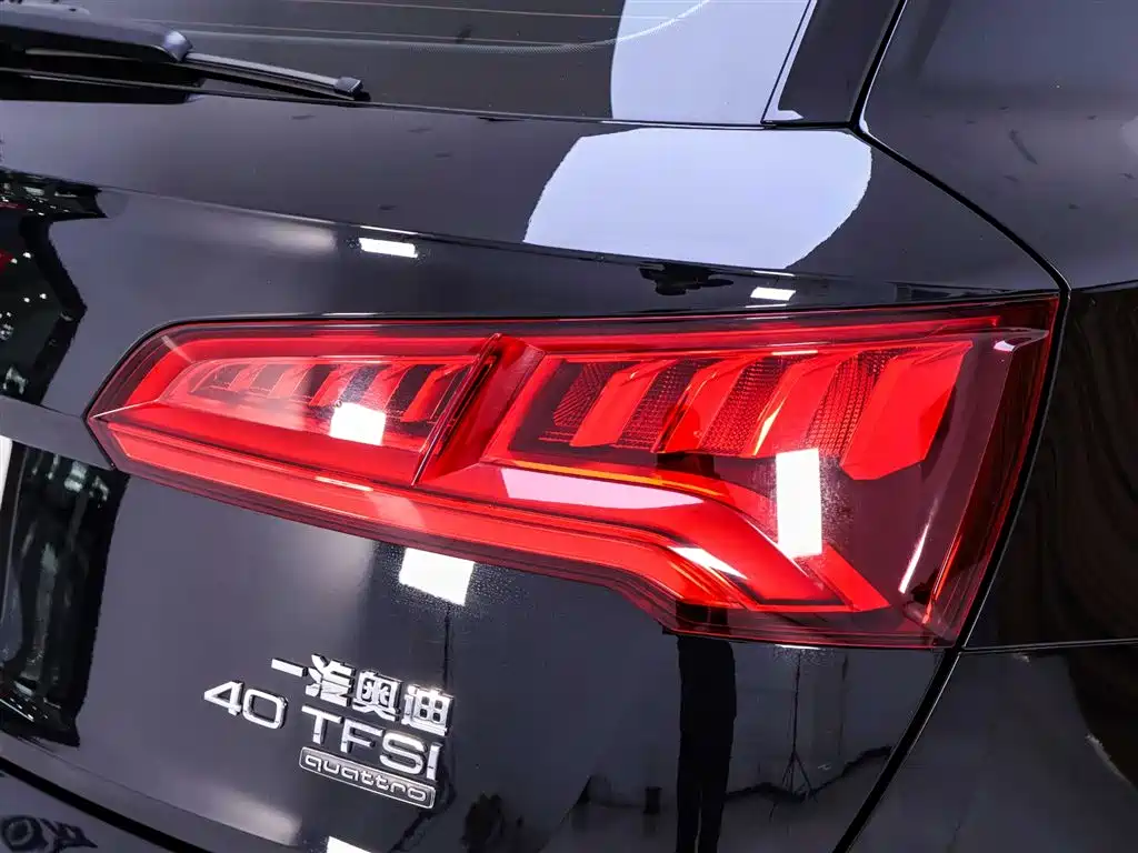 Audi Q5L 2018 40 TFSI enjoys fashionable style, National VI купить на сайте DeffCars