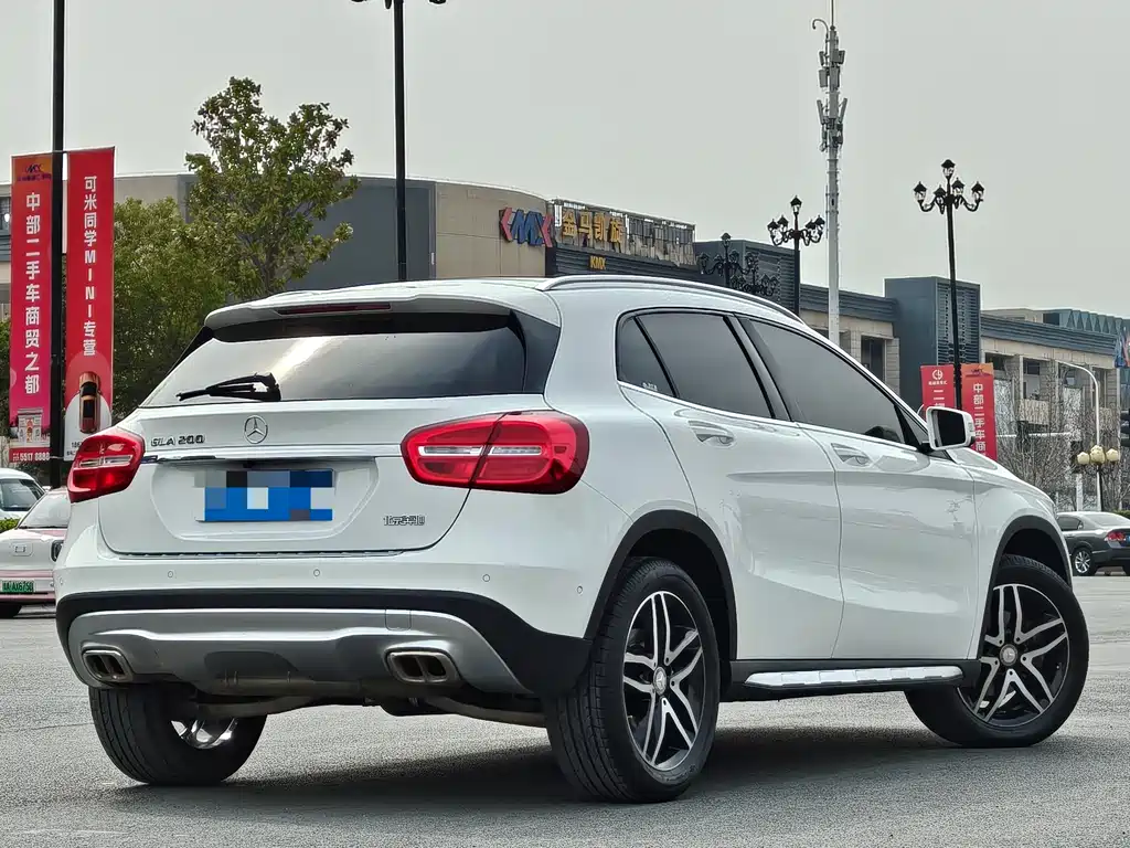 Mercedes-Benz GLA 2017 GLA 200 Fashion Model купить на сайте DeffCars