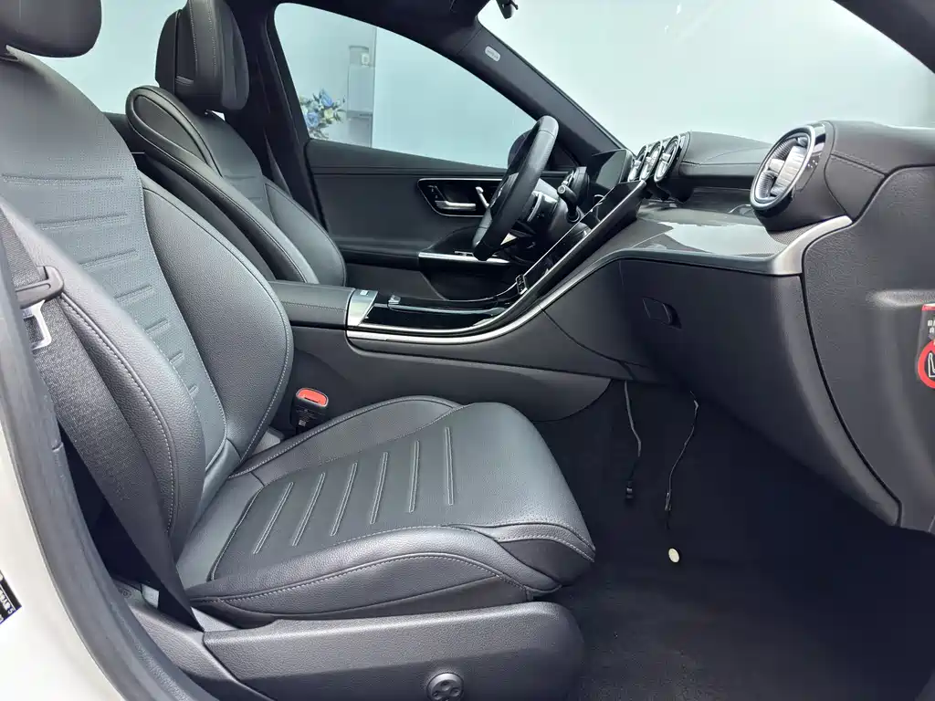Mercedes-Benz C-Class 2024 facelift three C 260 L sports version купить на сайте DeffCars