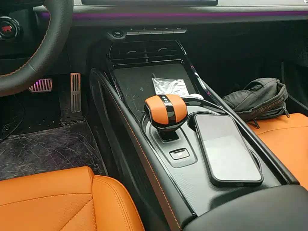 Changan UNI-V 2025 third generation 2.0T powerful model купить на сайте DeffCars