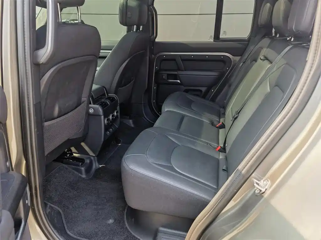 Land Rover Defender 2025 110 3.0T P400 X купить на сайте DeffCars