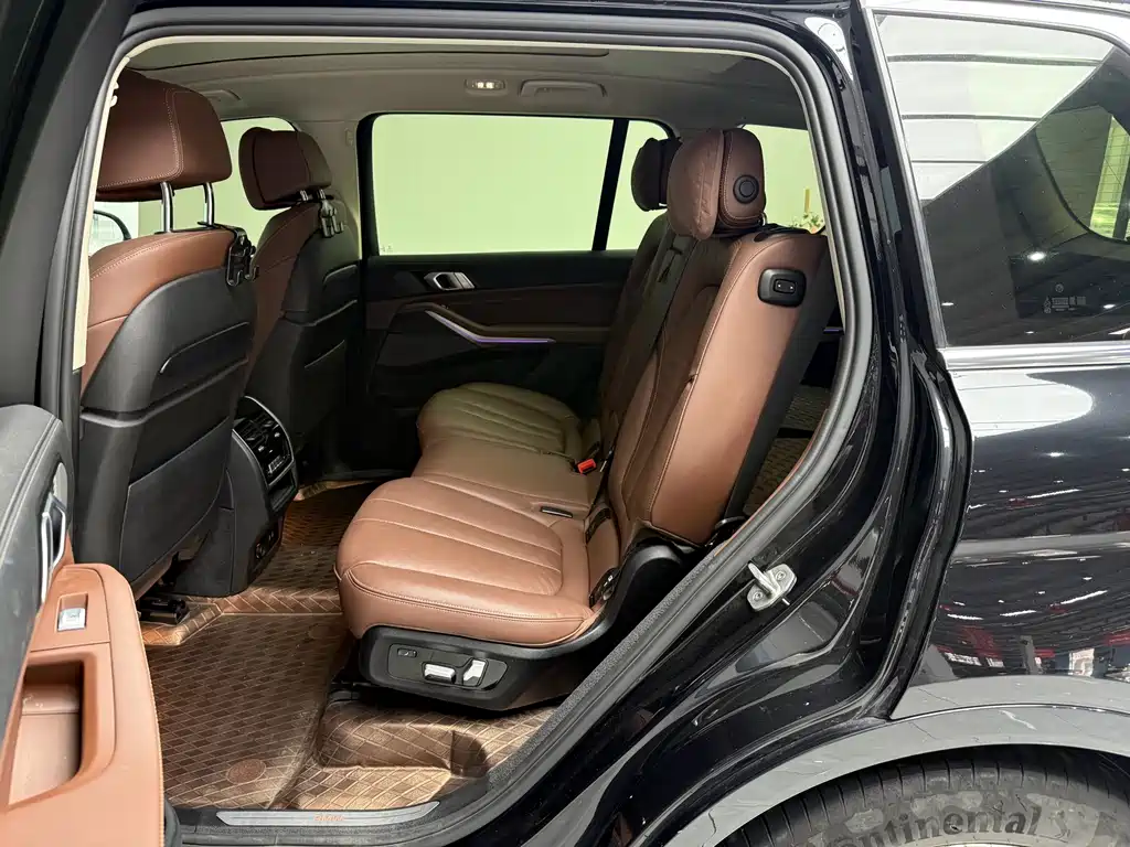BMW X7 2021 facelift xDrive40i leading luxury package купить на сайте DeffCars