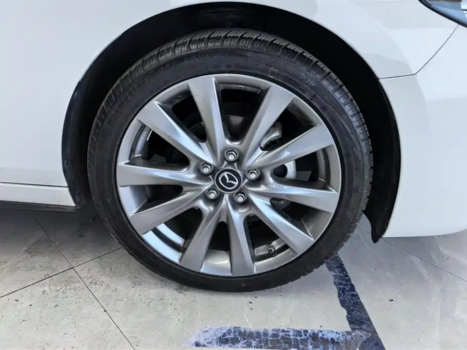 Mazda3 Angkesela 2021 2.0L Automatic Premium Edition купить на сайте DeffCars
