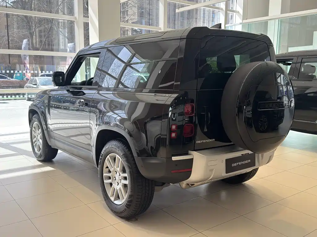 Land Rover Defender 2025 90 2.0T P300 S купить на сайте DeffCars