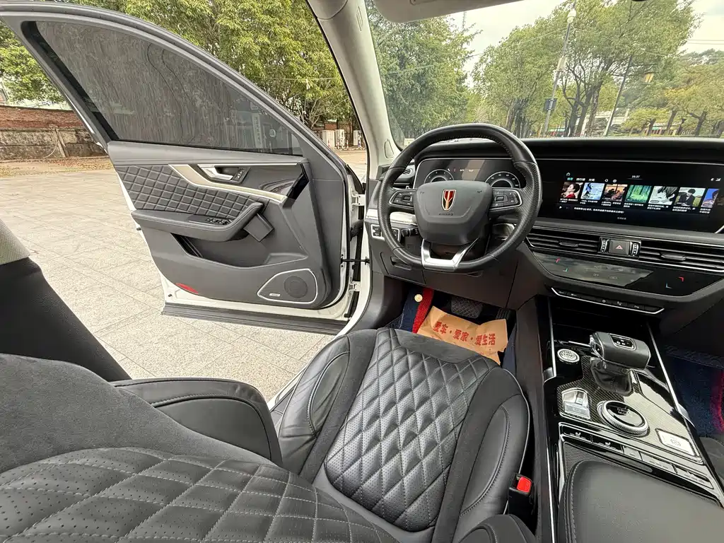 Hongqi HS5 2019 2.0T Zhilian Flagship Edition купить на сайте DeffCars