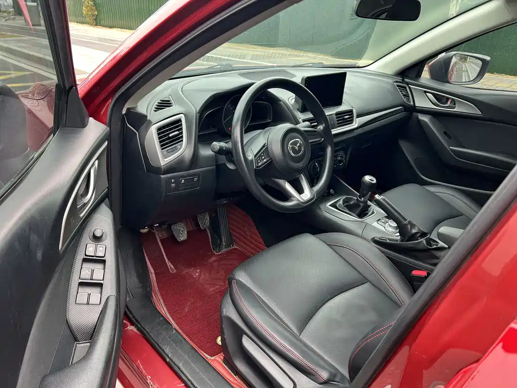 Mazda3 Angkesela 2017 Sedan 1.5L Manual Comfort Type National V купить на сайте DeffCars