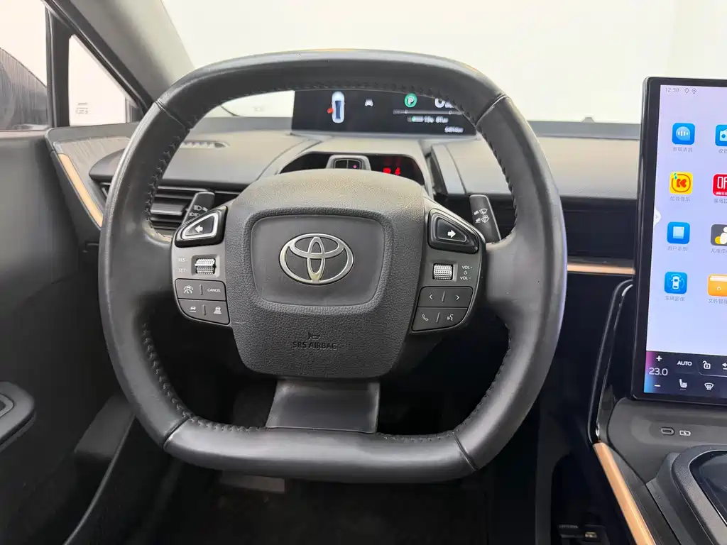 Toyota bZ3 2023 model 616km long range Premium купить на сайте DeffCars