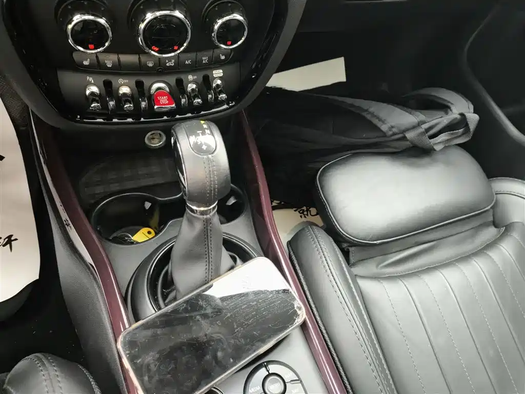 MINI CLUBMAN 2018 2.0T COOPER S Artist купить на сайте DeffCars