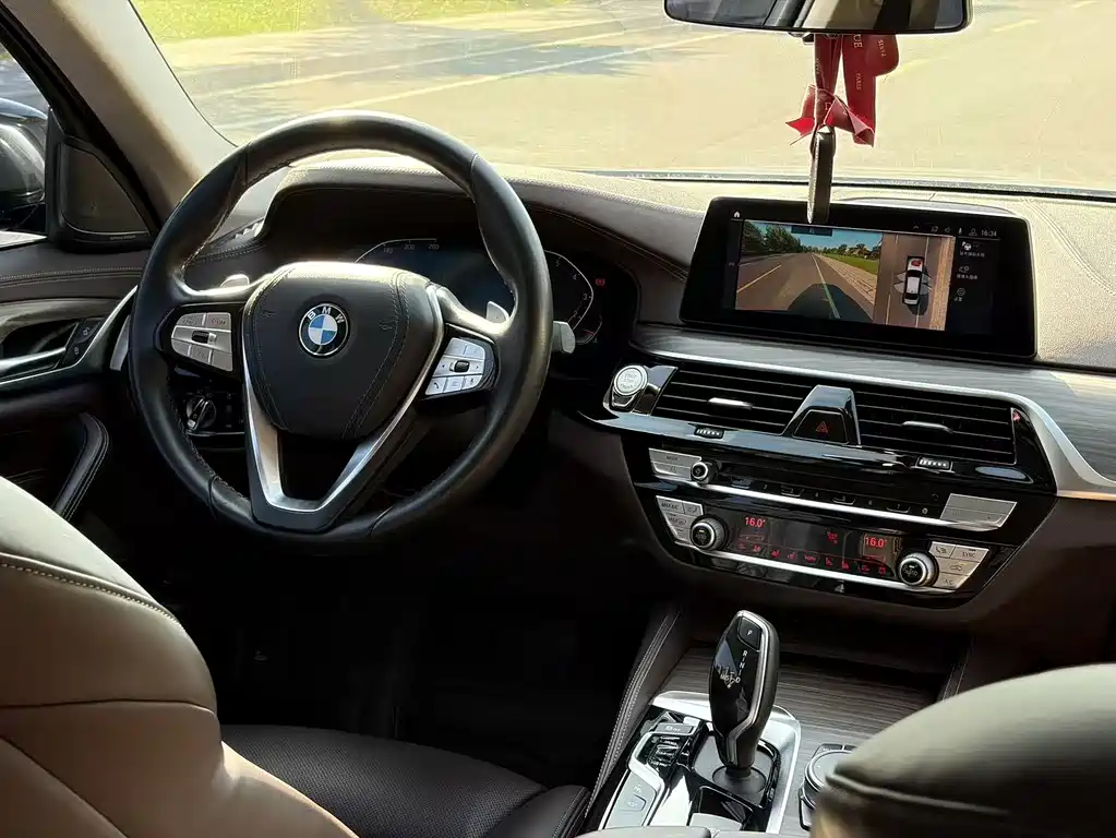 BMW 5 Series 2020 530Li Exclusive Luxury Package купить на сайте DeffCars