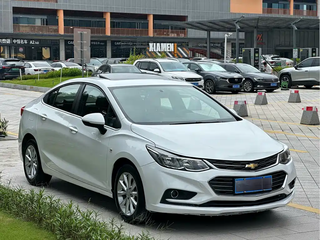 Cruze 2018 320 Automatic Pioneer Sunroof Edition купить на сайте DeffCars