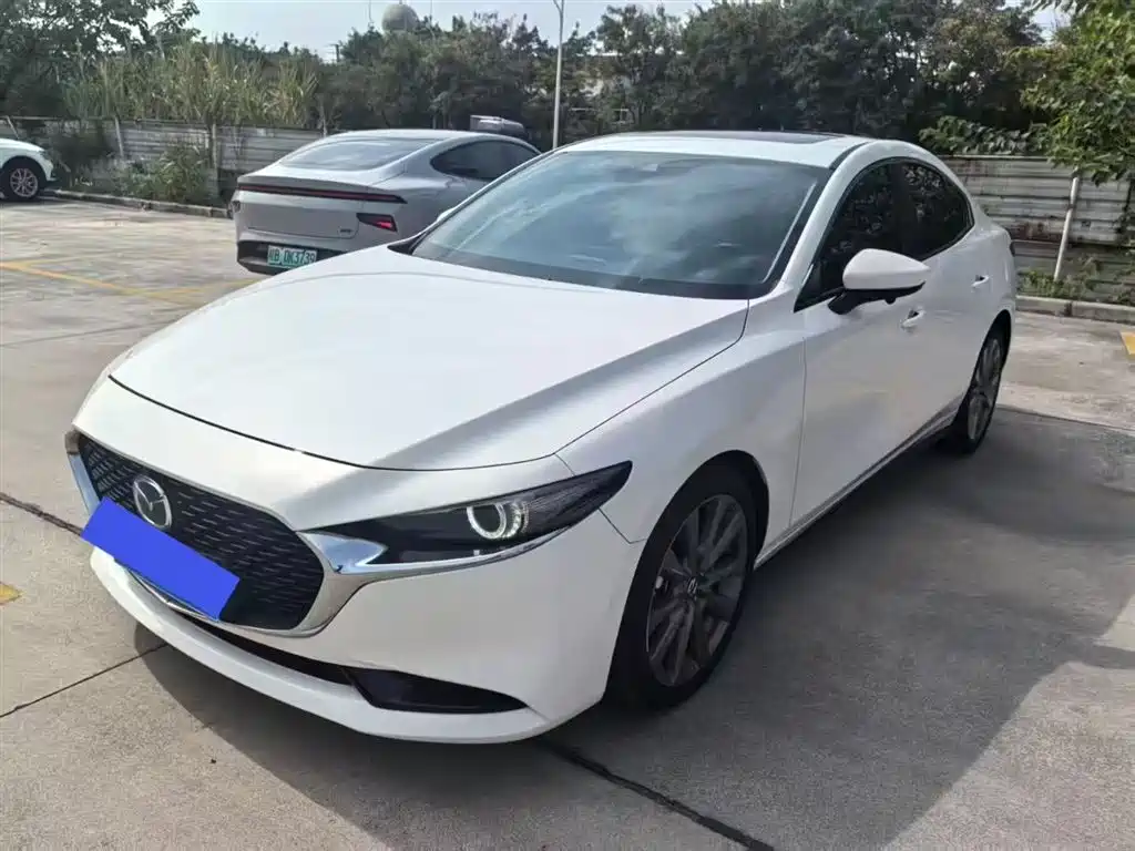 Mazda3 Angkesela 2025 2.0L Automatic Premium Edition купить на сайте DeffCars