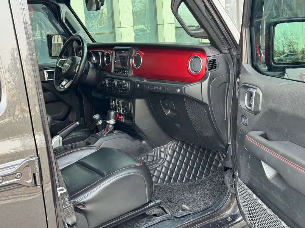 Wrangler 2021 2.0T Robin Hood Four-Door Edition купить на сайте DeffCars