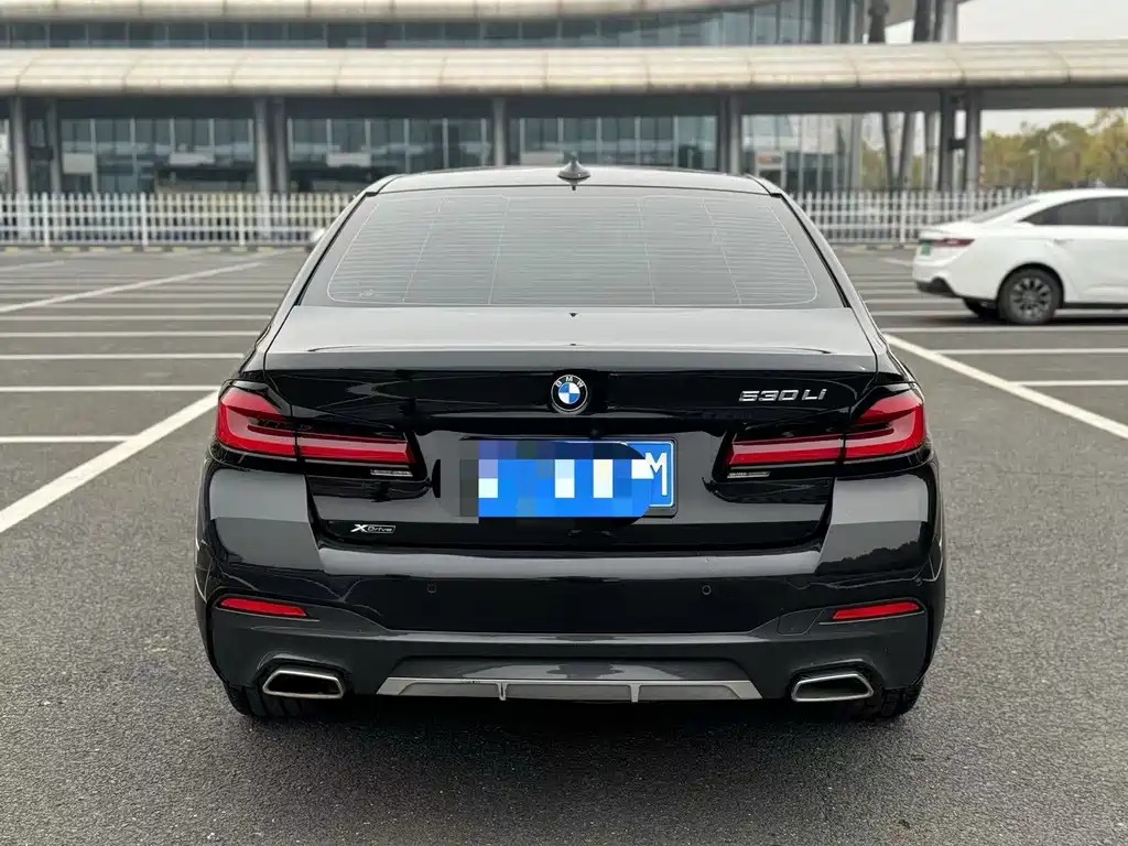 BMW 5 Series 2021 530Li xDrive M Sports Package купить на сайте DeffCars