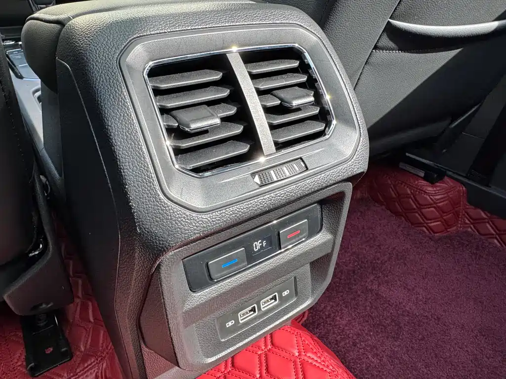 Tiguan L 2021 330TSI automatic two-wheel drive R-Line version купить на сайте DeffCars