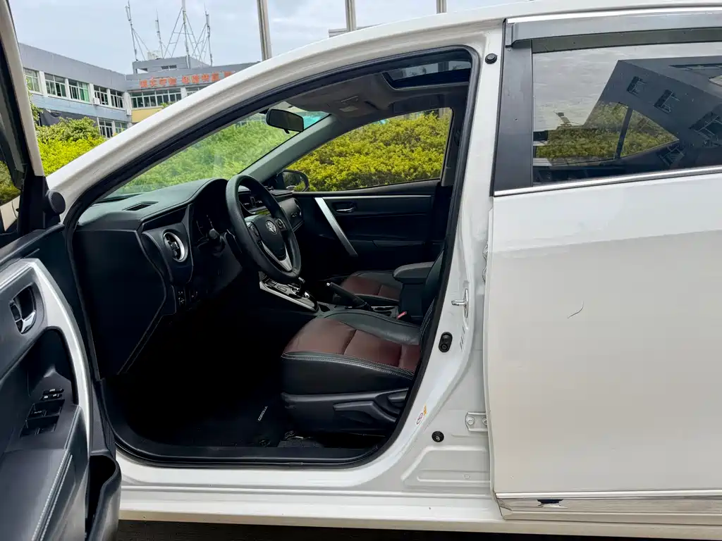 Corolla 2018 Dual Engine 1.8L E-CVT Smart Edition купить на сайте DeffCars