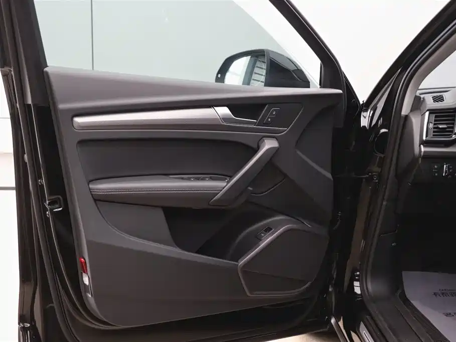 Audi Q5L 2022 40T luxury and dynamic model купить на сайте DeffCars