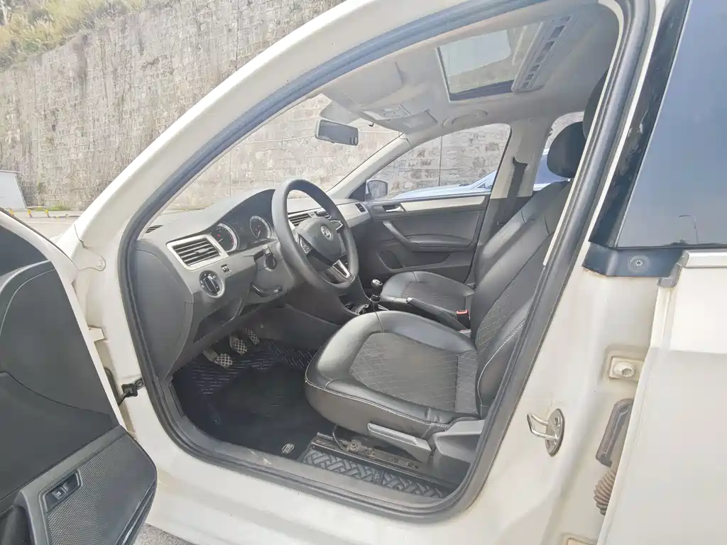 Xinrui 2018 1.6L manual comfort version купить на сайте DeffCars