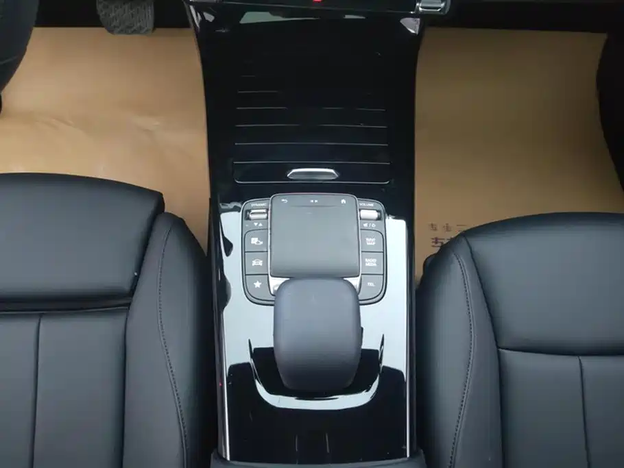 Mercedes-Benz A-Class 2022 Facelift A 200 L Sports Sedan Fashionable купить на сайте DeffCars