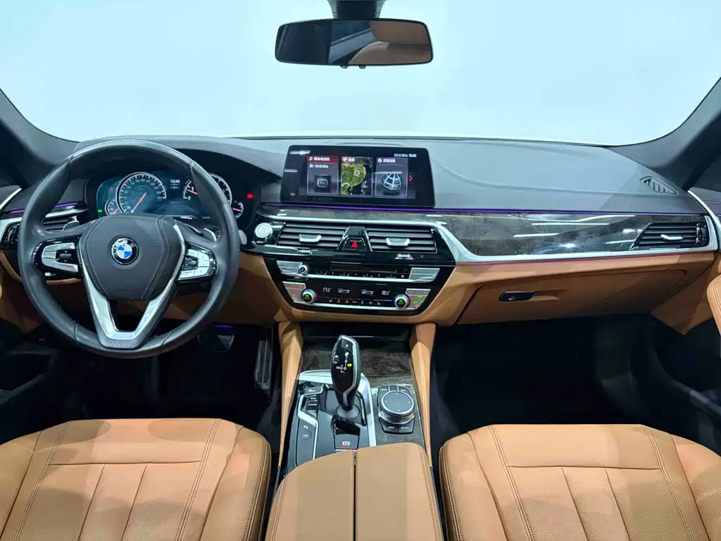BMW 5 Series 2018 facelift 530Li leading M sports package купить на сайте DeffCars