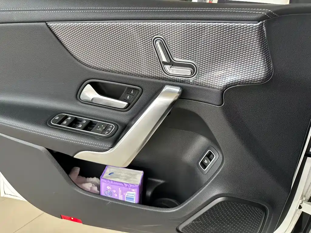 Mercedes-Benz A-Class 2022 Facelift A 200 L Sports Sedan Fashionable купить на сайте DeffCars