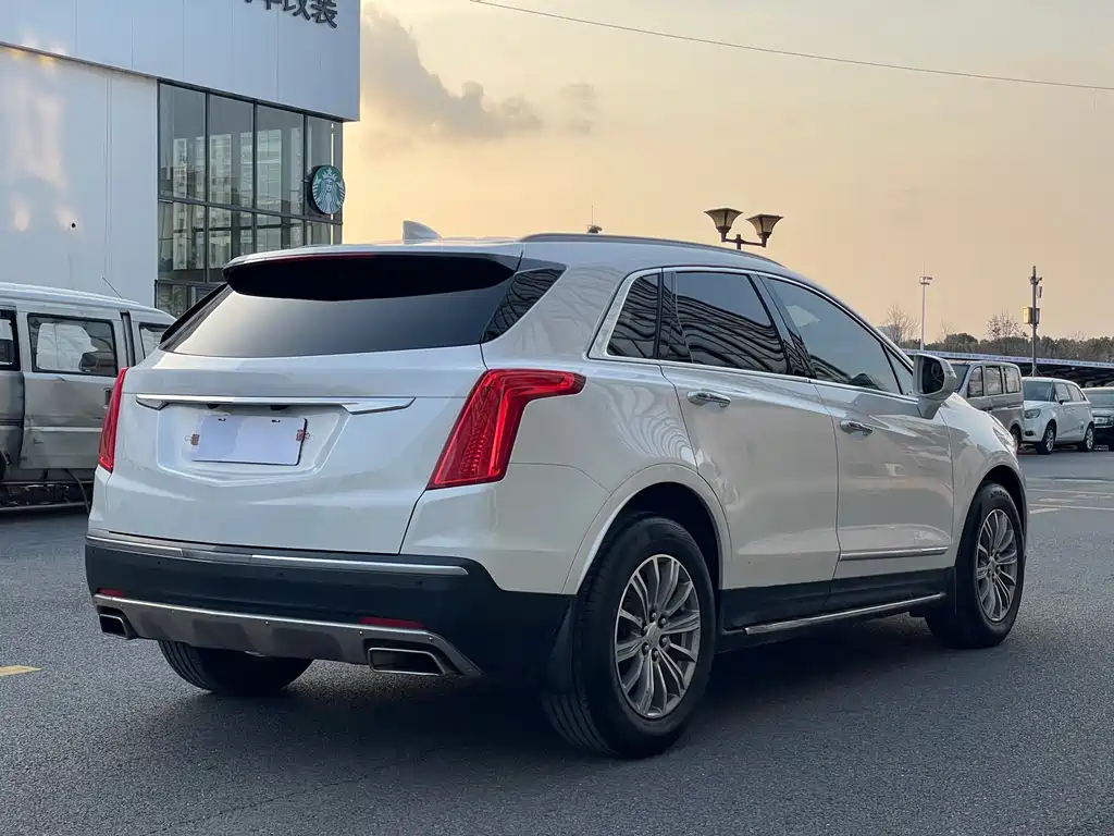 Cadillac XT5 2018 25T luxury model купить на сайте DeffCars