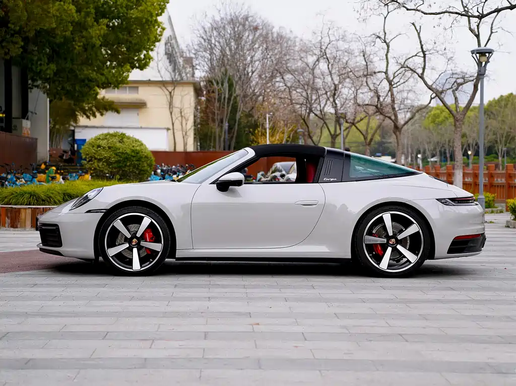 Porsche 911 2023 Targa 4 3.0T купить на сайте DeffCars