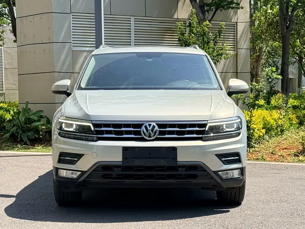Tiguan L 2019 380TSI automatic four-wheel drive smart luxury version National V купить на сайте DeffCars
