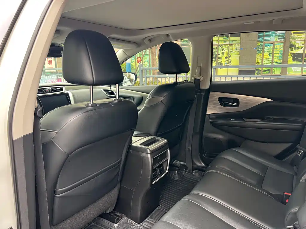 Loulan 2021 2.5L XL 2WD Intelligent Connected Deluxe Edition купить на сайте DeffCars