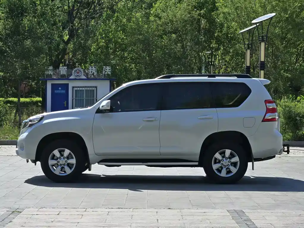 Prado 2016 2.7L automatic luxury version купить на сайте DeffCars
