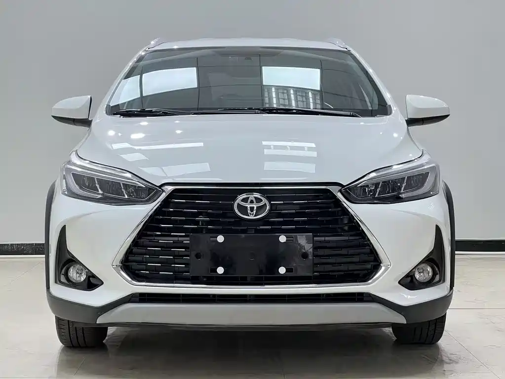 YARiS L Zhixuan 2022 Zhixuan X 1.5L CVT luxury PLUS version купить на сайте DeffCars