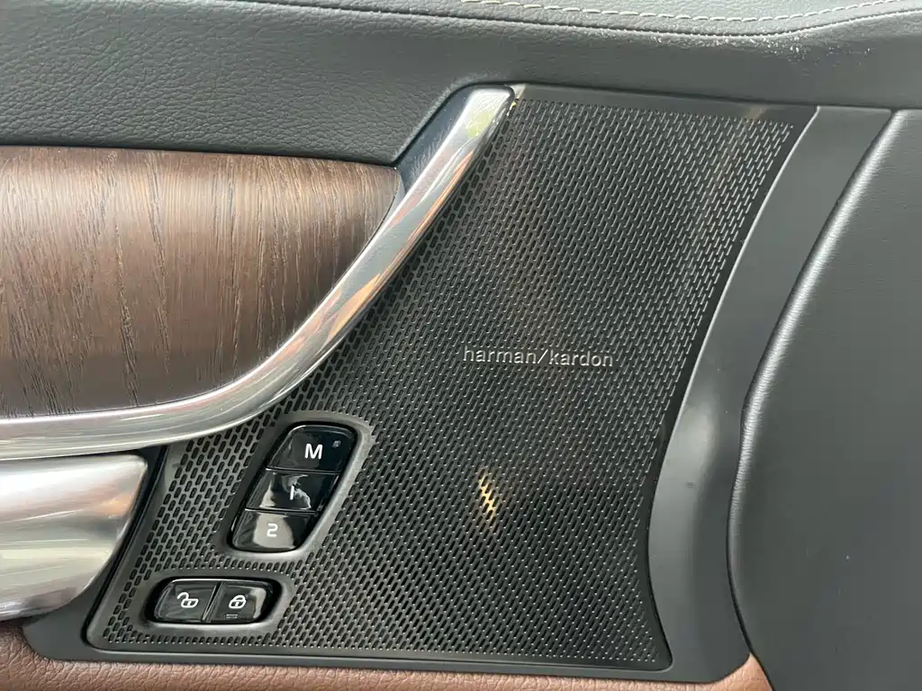 Volvo S90 2022 B5 Zhiyuan Luxury Edition купить на сайте DeffCars