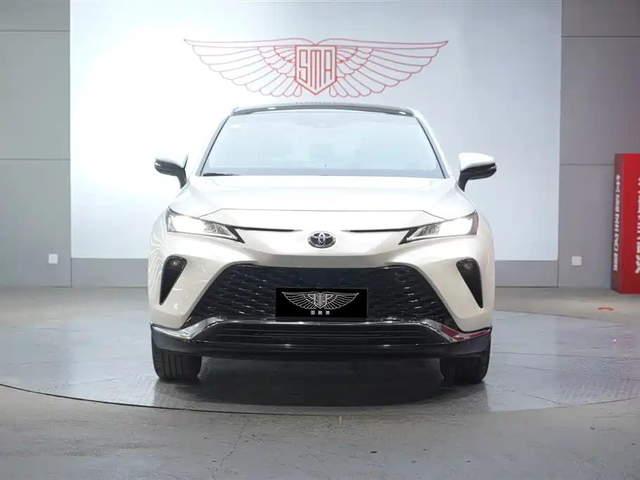 Vesa 2023 2.0L CVT two-wheel drive luxury version купить на сайте DeffCars