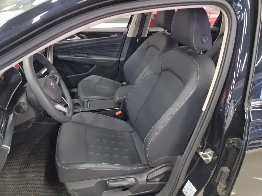 Passat 2024 280TSI Business Edition купить на сайте DeffCars