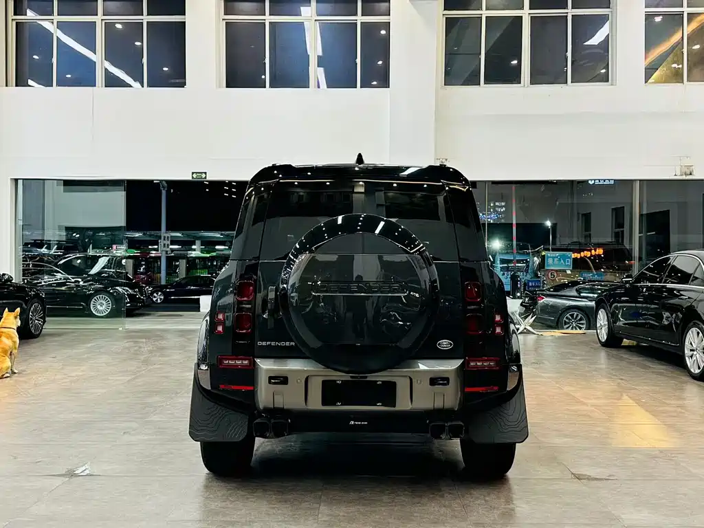 Land Rover Defender 2025 110 3.0T P400 X-Dynamic HSE купить на сайте DeffCars