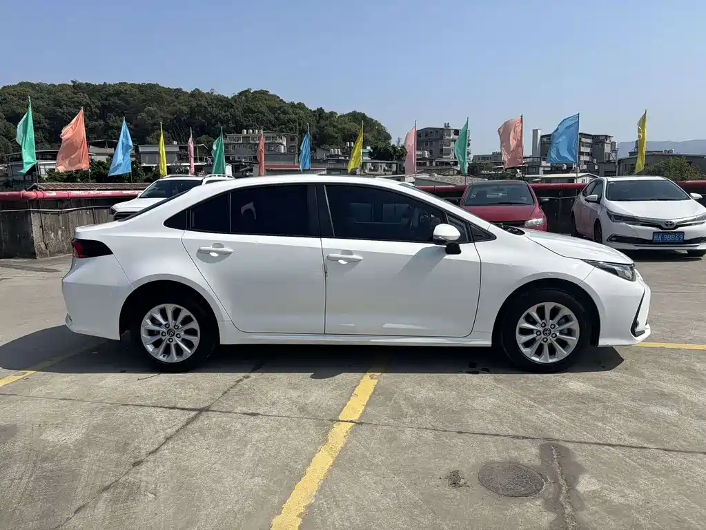 Corolla 2019 1.2T S-CVT GL-i Elite Edition купить на сайте DeffCars