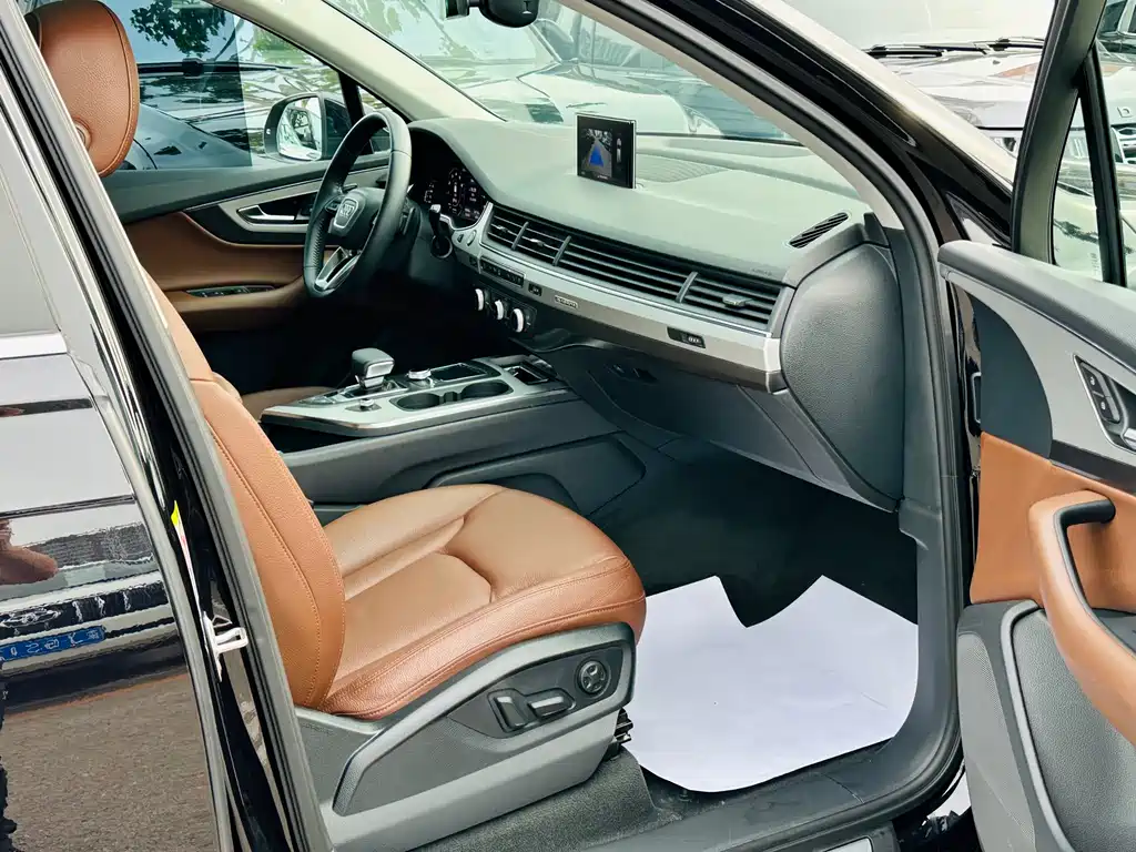 Audi Q7 2018 45 TFSI Technology купить на сайте DeffCars