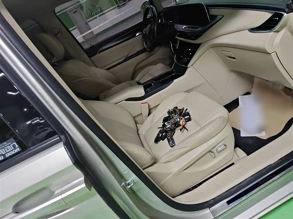 Buick GL8 2022 ES Lu Zun 653T Exclusive Type купить на сайте DeffCars