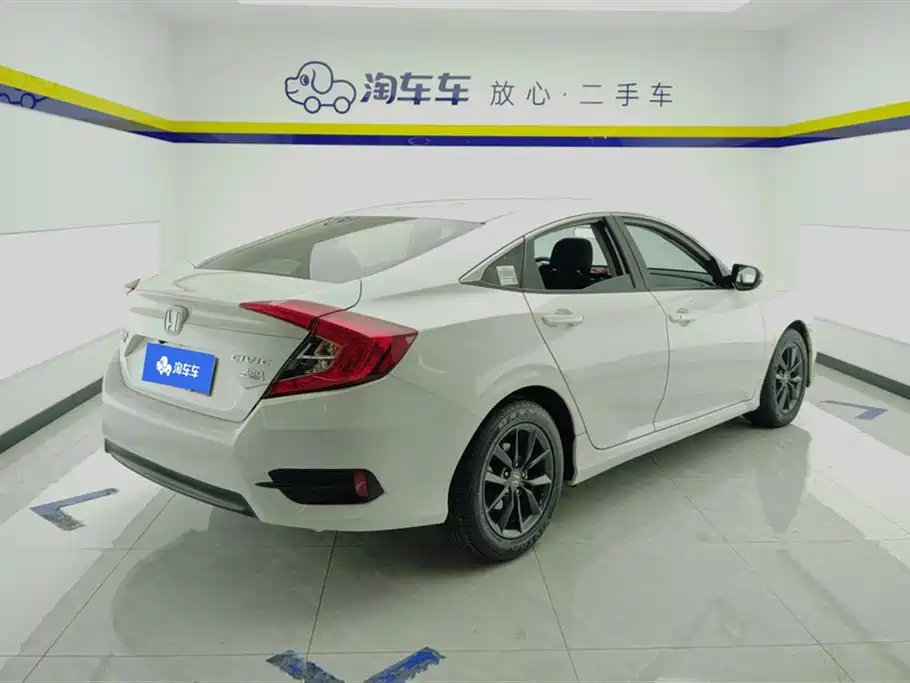 Civic 2019 220TURBO CVT Dynamic Edition National VI купить на сайте DeffCars