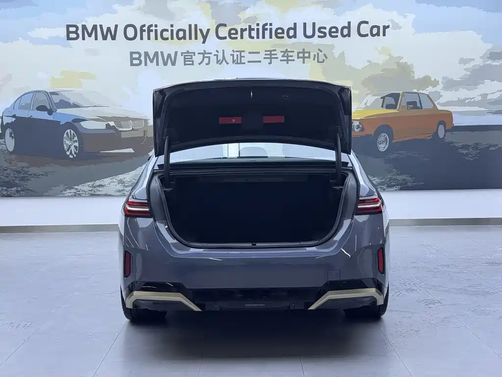 BMW 5 Series 2024 530Li Exclusive M Sports Package купить на сайте DeffCars