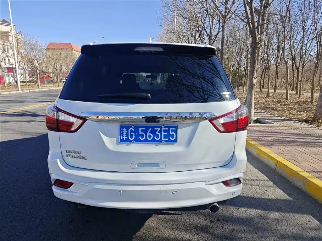 mu-X Shepherd 2018 1.9T diesel automatic four-wheel drive Jinyue version 5 seats купить на сайте DeffCars