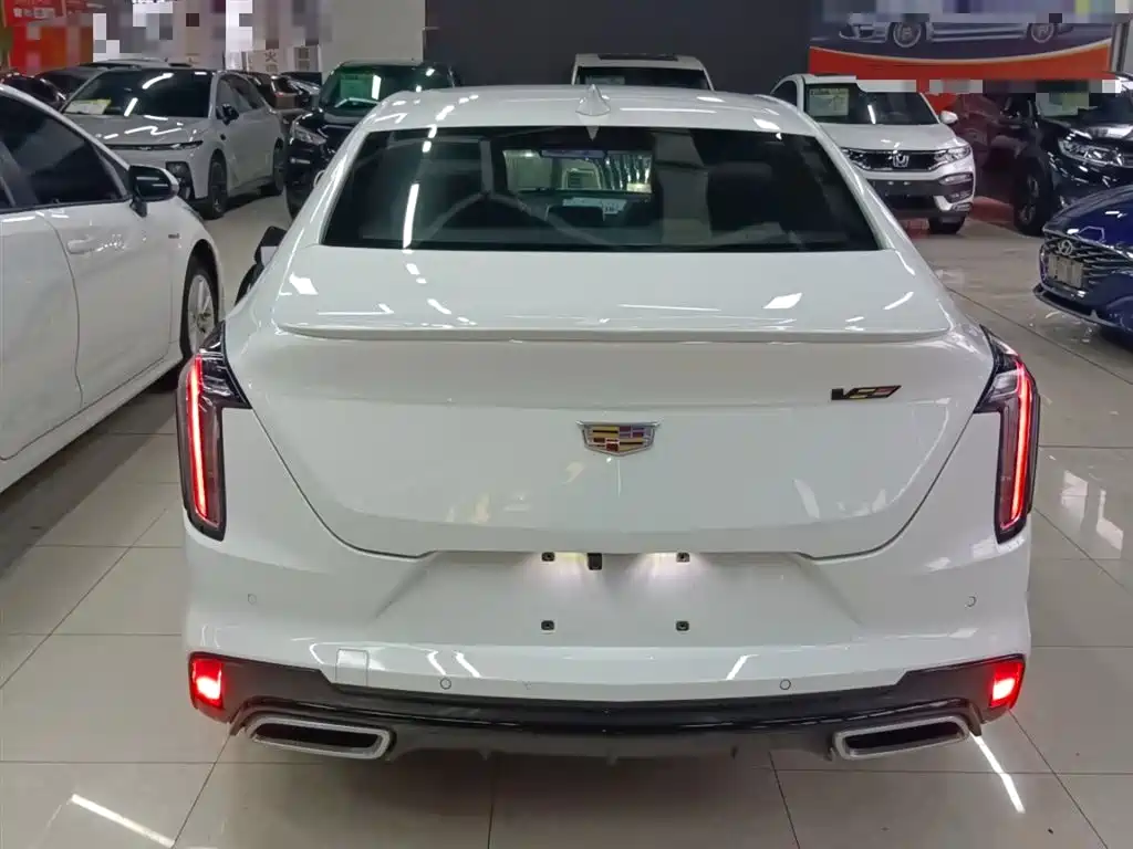 Cadillac CT4 2022 28T Fashion Model купить на сайте DeffCars