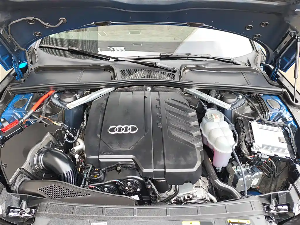 Audi A5 imported 2023 Sportback 40 TFSI quattro luxury and dynamic model купить на сайте DeffCars