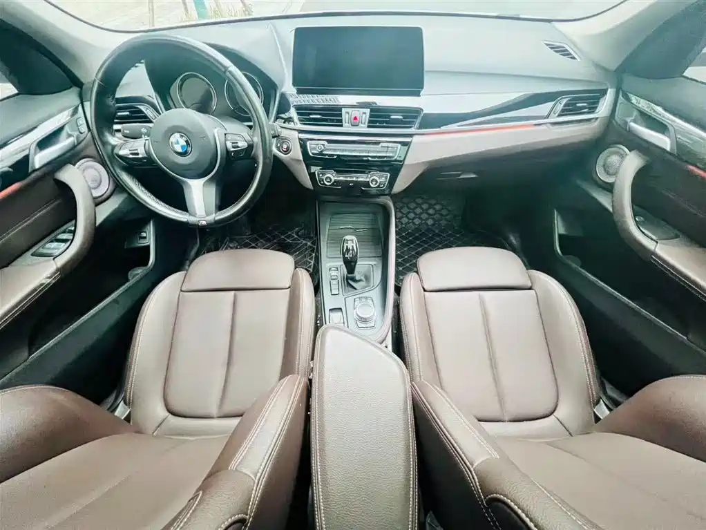 BMW X1 2022 sDrive25Li Leading Model купить на сайте DeffCars