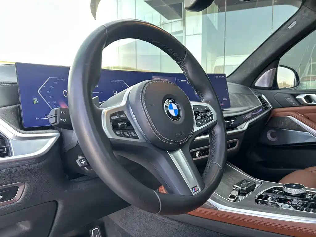 BMW X7 2023 xDrive40i Exclusive M Sports Package купить на сайте DeffCars
