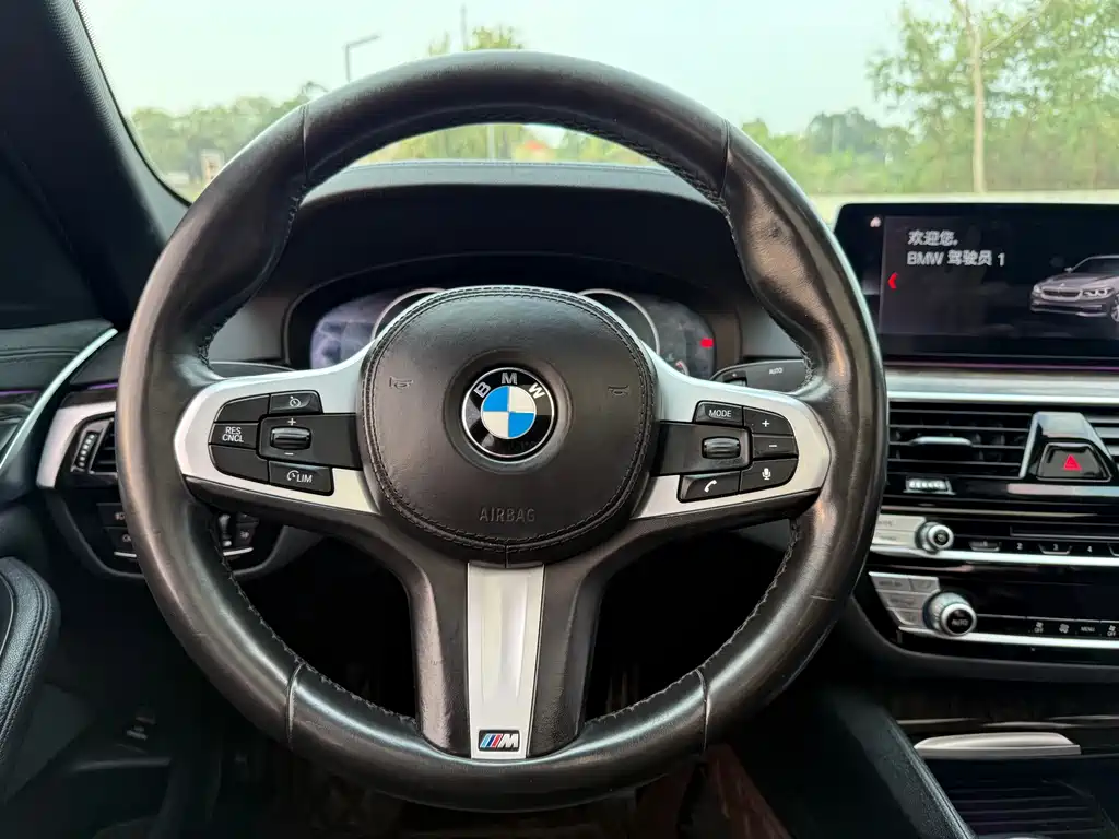 BMW 5 Series 2019 525Li M Sports Package купить на сайте DeffCars