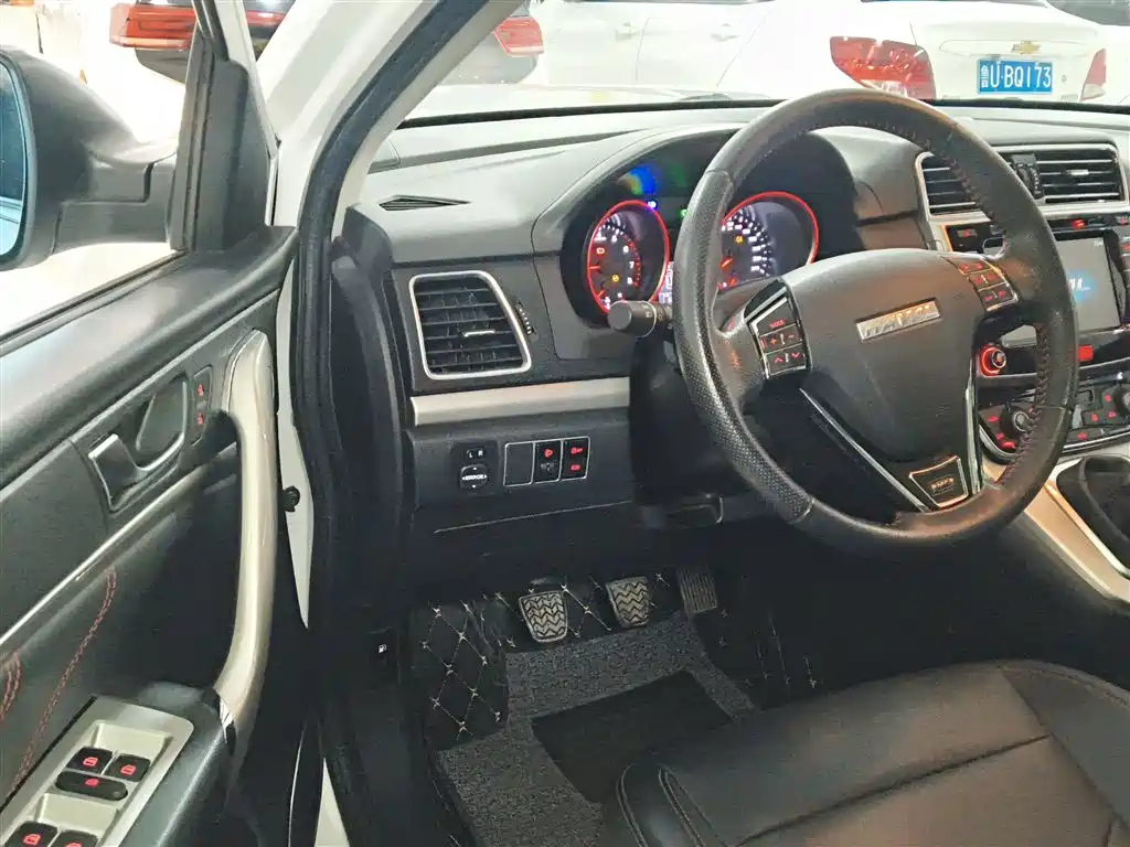 Haval M6 2017 1.5T manual two-wheel drive elite model купить на сайте DeffCars