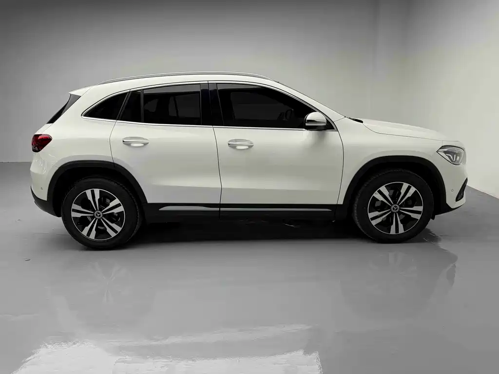 Mercedes-Benz GLA 2022 GLA 200 купить на сайте DeffCars