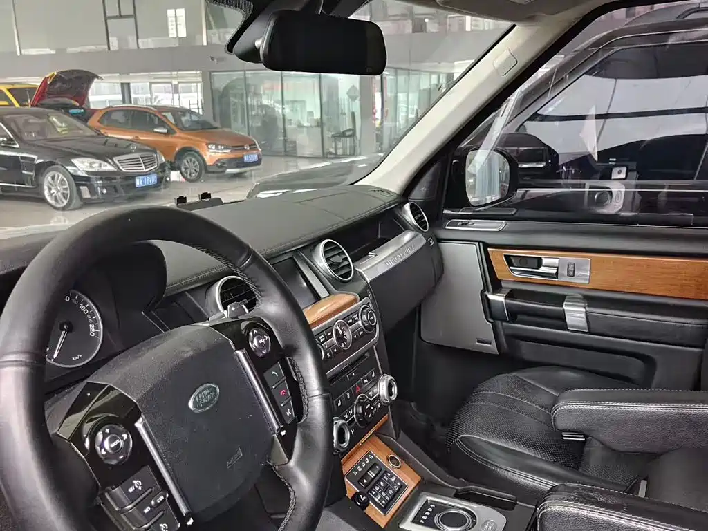 Discovery 2015 3.0 SC V6 SE купить на сайте DeffCars