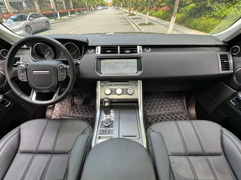 Range Rover Sport 2017 3.0 SC V6 SE купить на сайте DeffCars