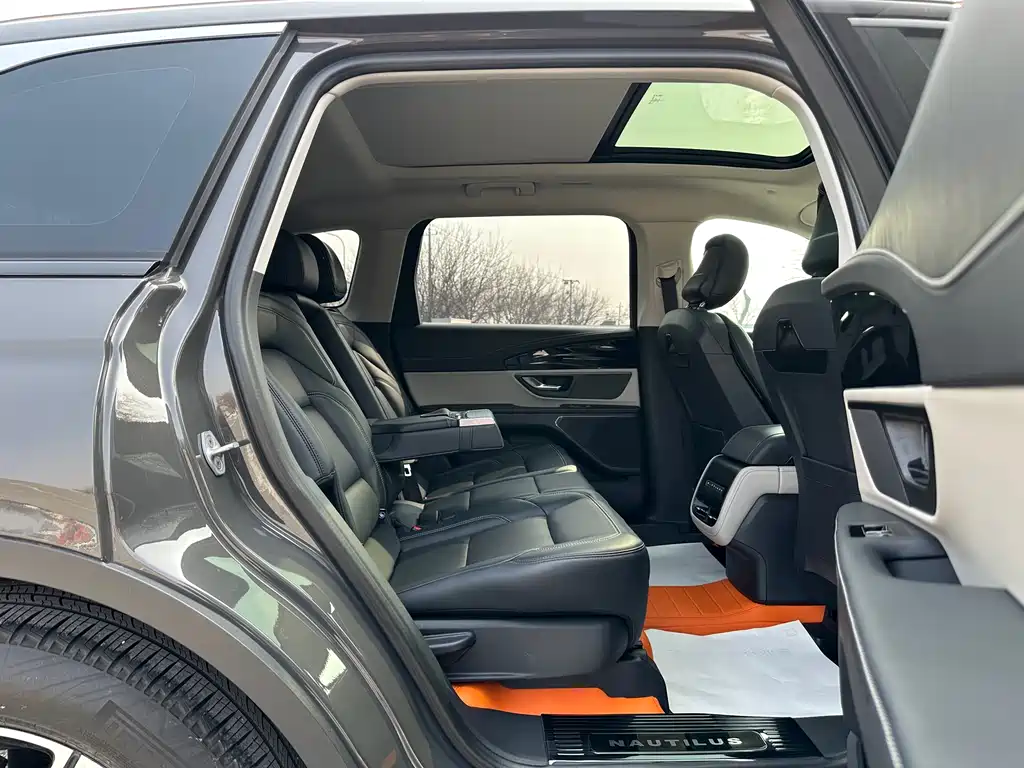 Voyager 2023 2.0T four-wheel drive premium version купить на сайте DeffCars